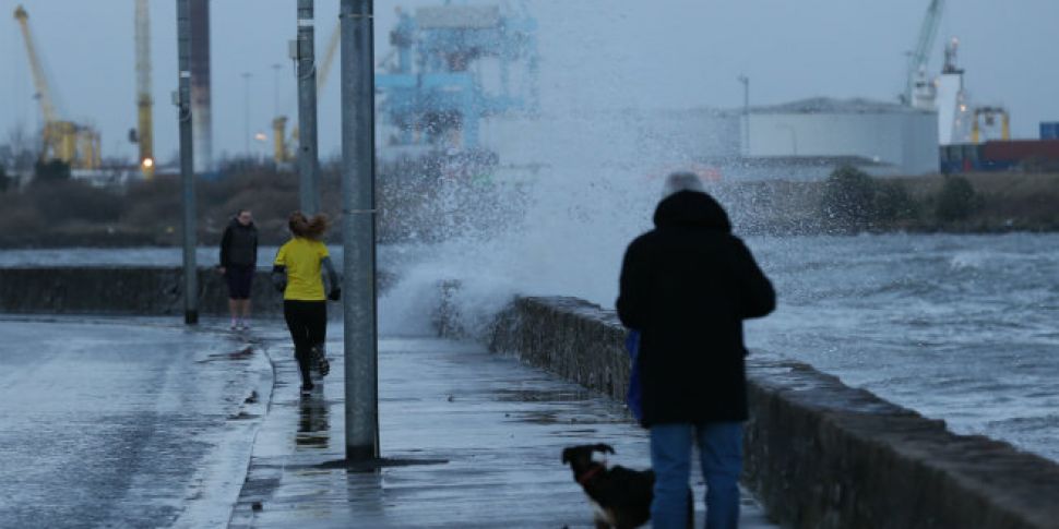 Storm Desmond causes power out...