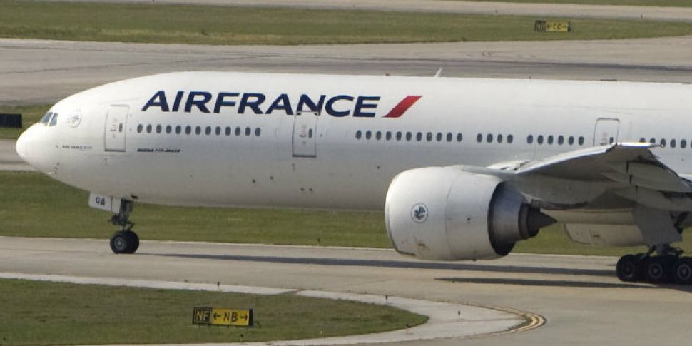 Air France flight attendants f...