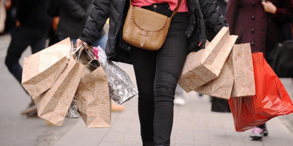 Last minute shoppers boost ret...