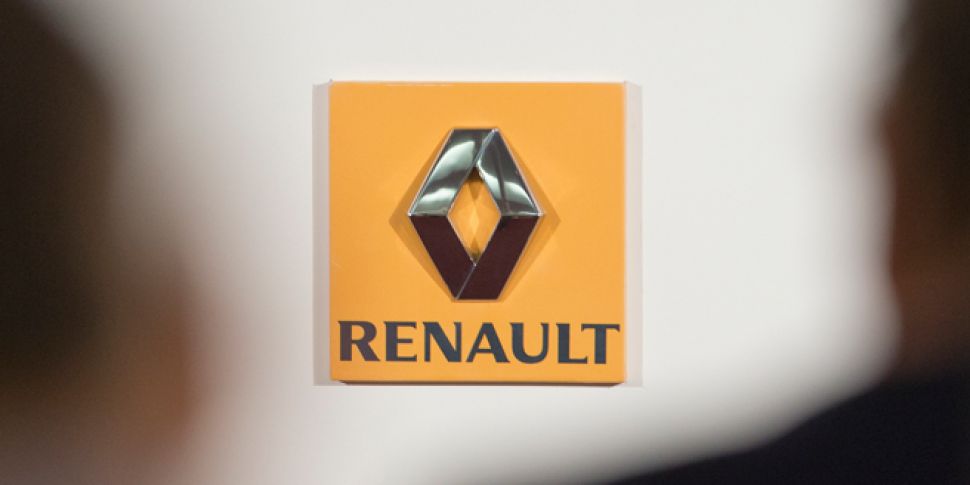 Renault considers saying &...