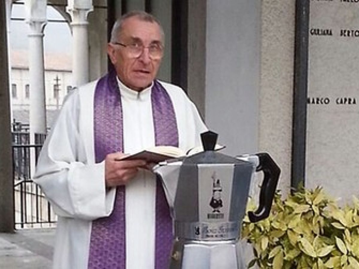 Italian Coffee Pot Mogul Cremated and Buried in the Brewer He