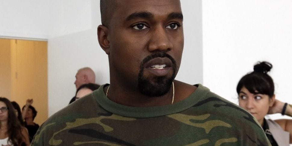 Kanye West booed at concert af...