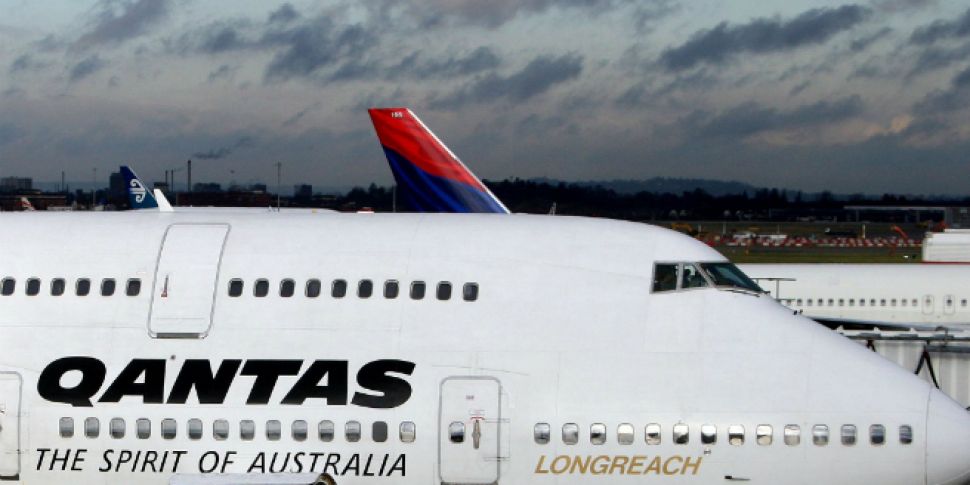 Qantas comes through turbulenc...