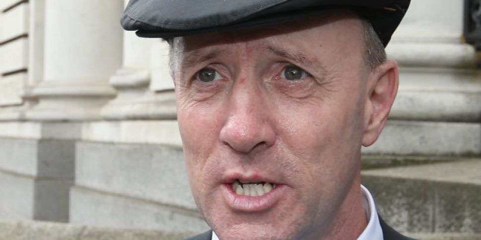 Michael Healy-Rae defends choi...