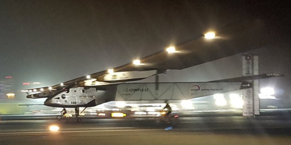 Solar-powered plane completes...