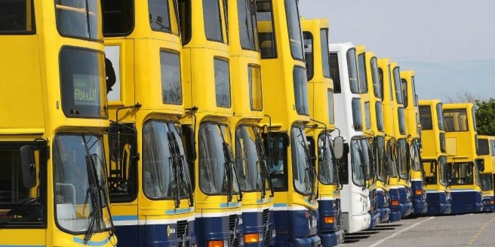 Dublin Bus drivers vote 95% in...