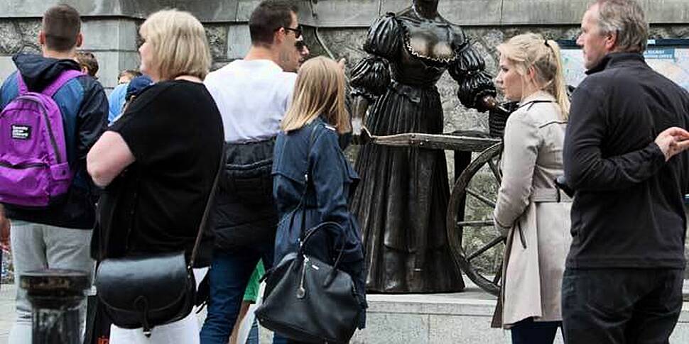 Irish tourism sees boost in nu...
