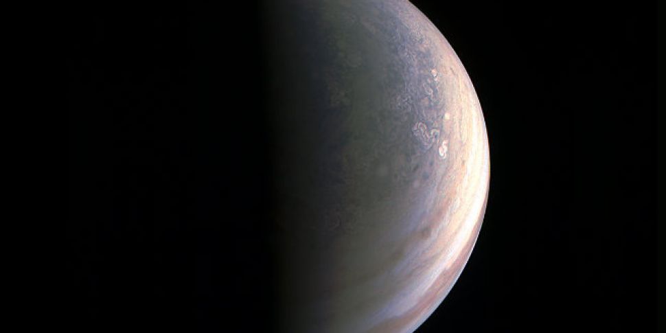 Juno probe records &#34;gh...