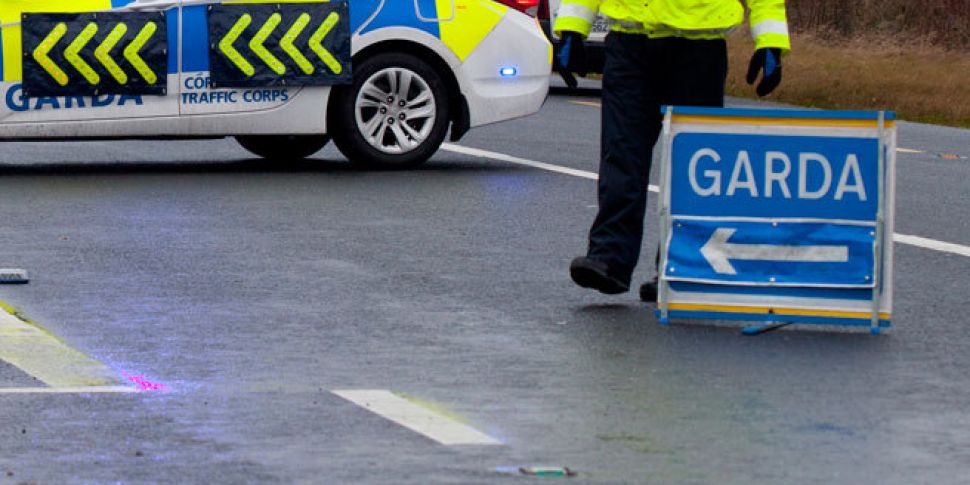 Man dies in Galway crash despi...
