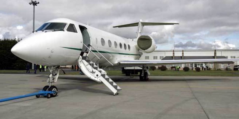 Government jet sold for hundre...