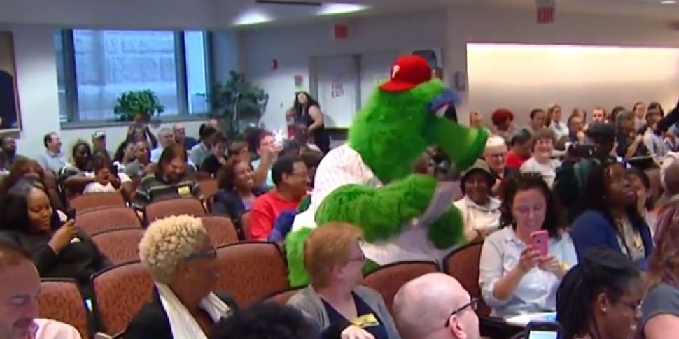 The Phillie Phanatic had lots of fun at jury duty