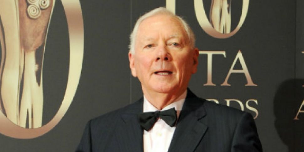 Gay Byrne facing cancer diagno...