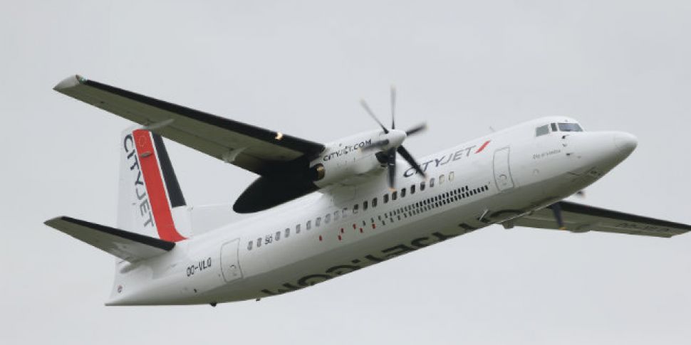 CityJet pilots defer planned s...