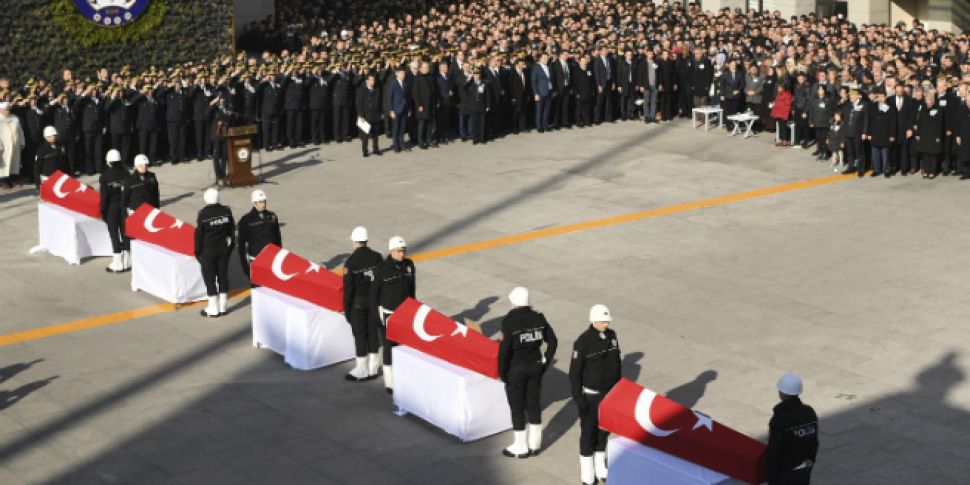 Turkey detains Kurdish opposit...