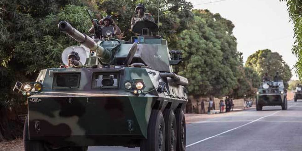 Senegal troops invade Gambia a...