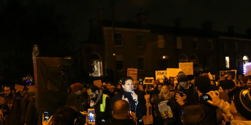 Hundreds attend protest at US...
