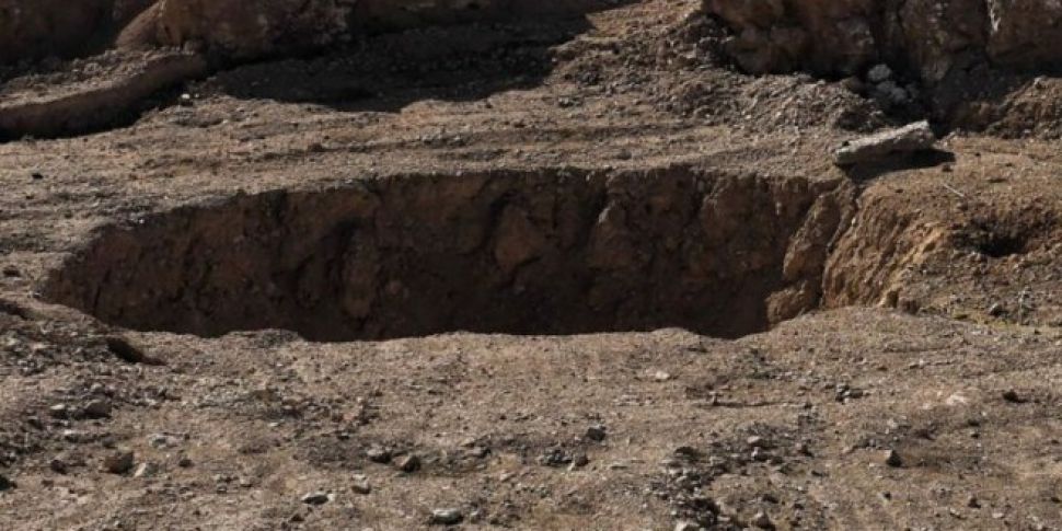 Iraqi sinkhole used as ISIS ma...