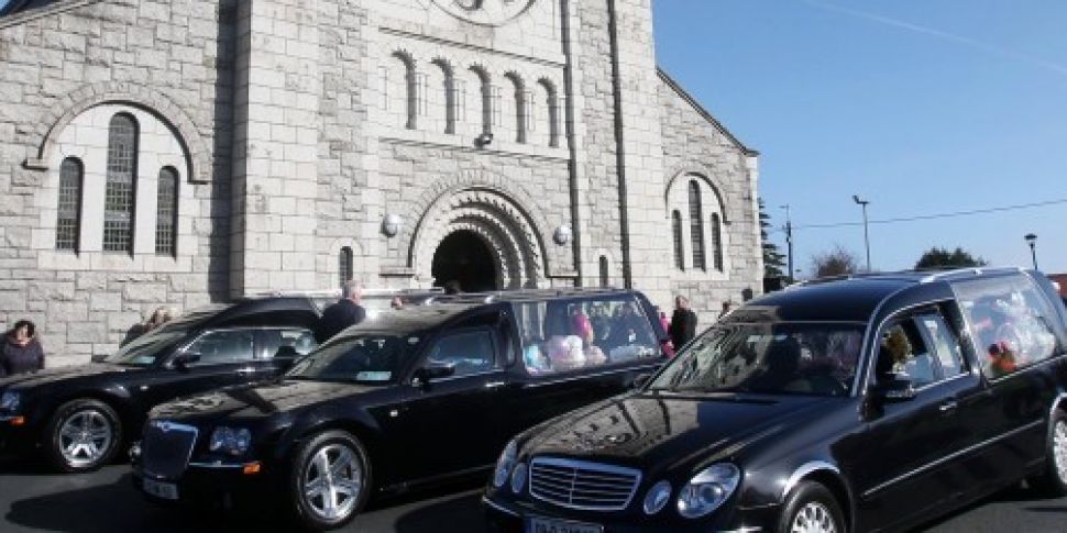 Funeral mass takes place for v...