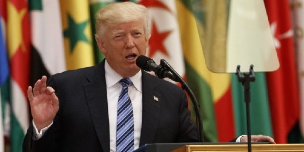 Trump urges Muslim leaders to...