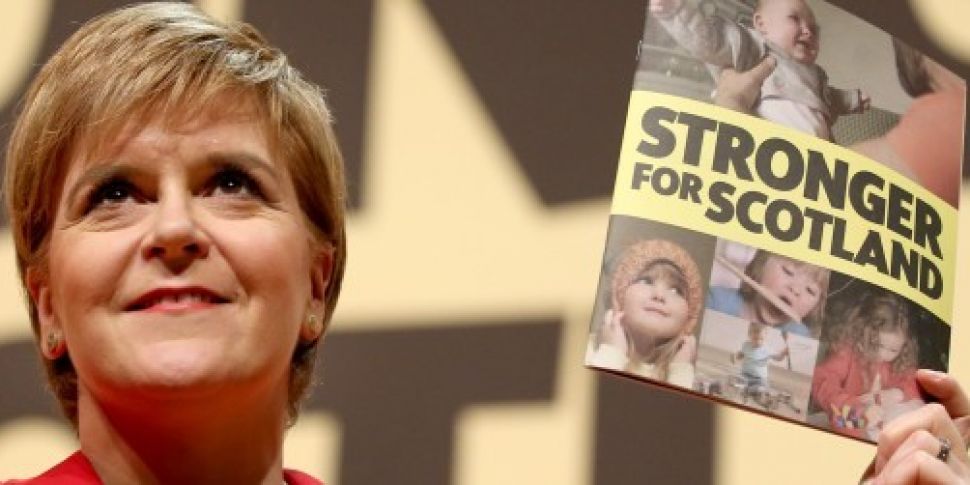 Sturgeon calls on voters to &a...