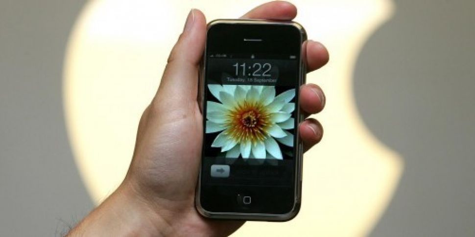 iPhone celebrates its 10th ann...