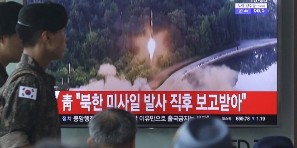 North Korea &#39;fires mis...