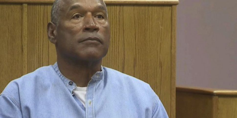 OJ Simpson is released from pr...