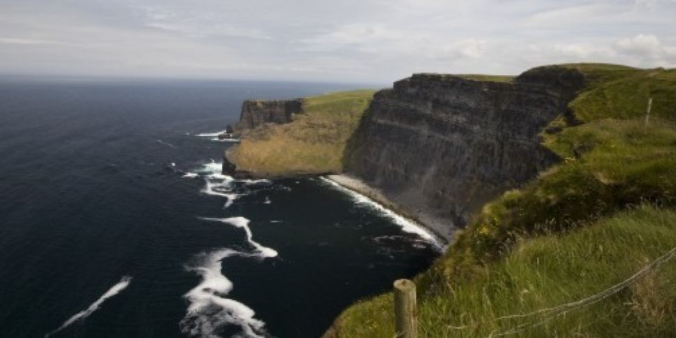 Cliffs of Moher see record vis...