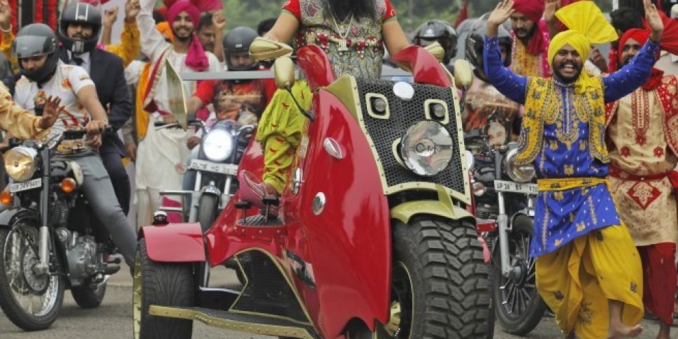 Indian &#34;guru in bling&...