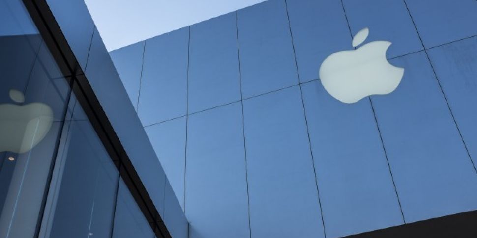 Apple pulls out of plans for €...