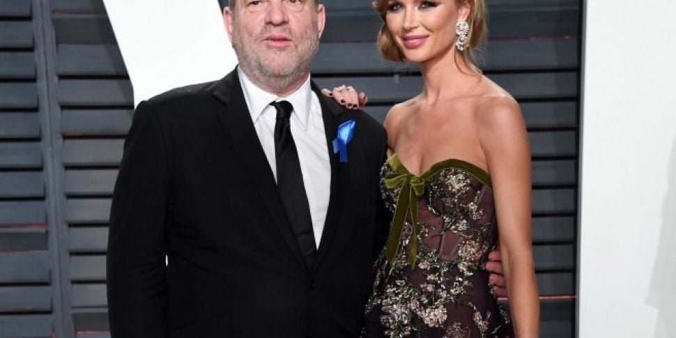 Weinstein&#39;s wife leave...