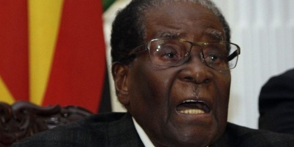 Robert Mugabe faces impeachmen...