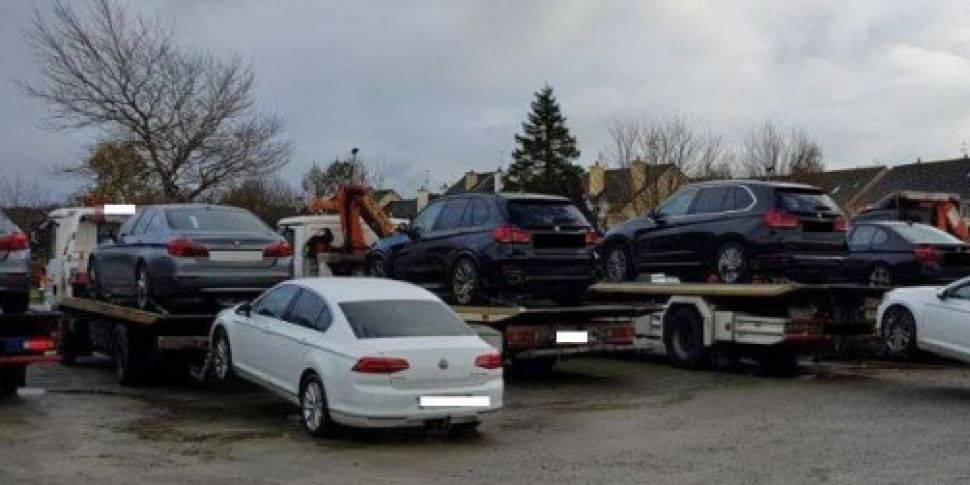 Jewellery and cars seized in K...