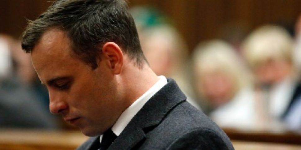 Oscar Pistorius injured in pri...