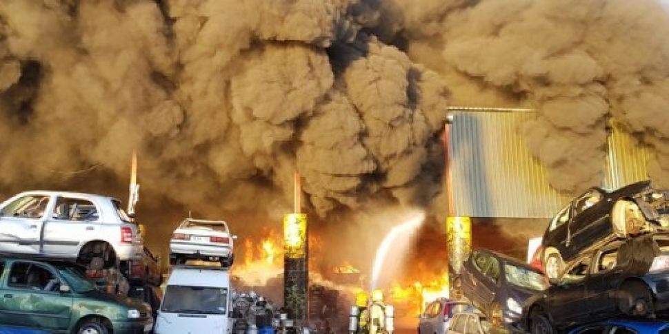 Fire at recycling plant near D...