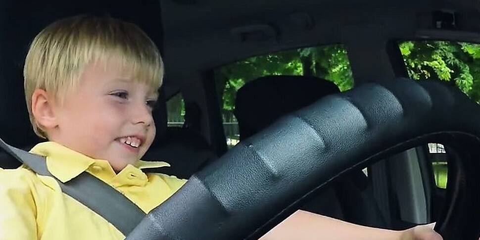 WATCH: Three -year-old child drives a taxi around the streets of Dublin ...