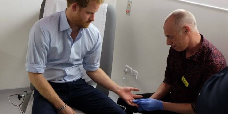 Prince Harry takes HIV test li...