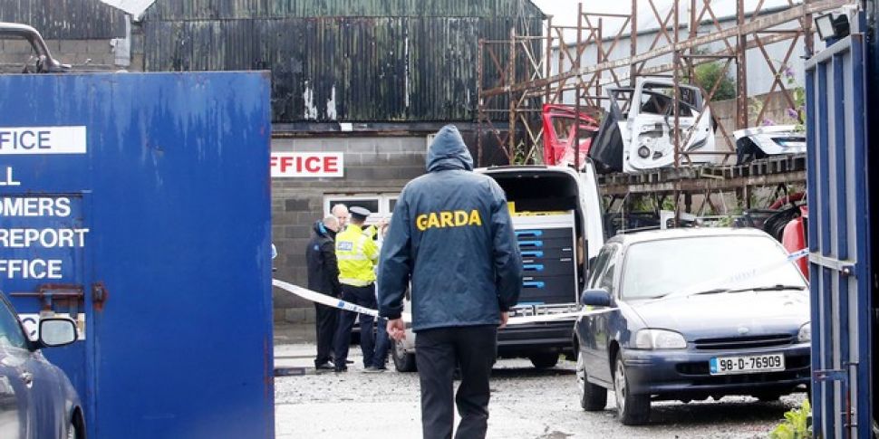 Gardaí searching for two suspe...