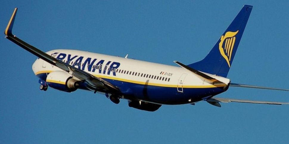 Ryanair warn customers about o...