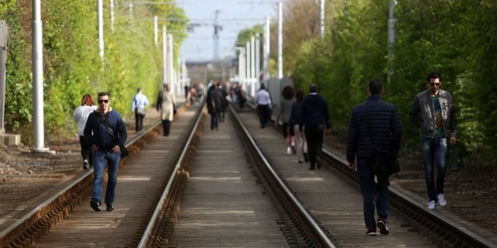 Luas Green Line service suspen...