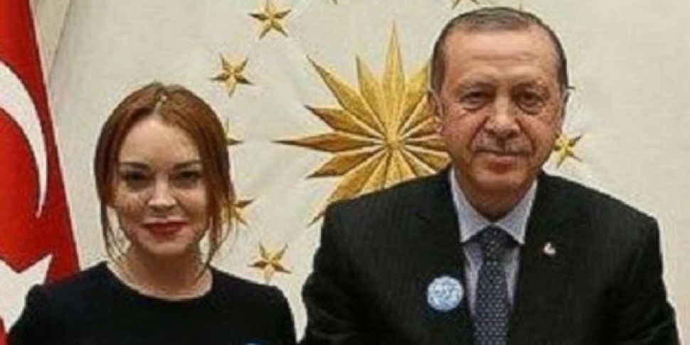 Lindsay Lohan meets Turkish pr...