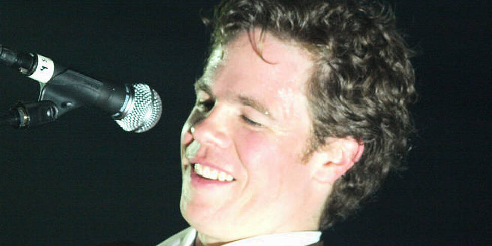 Josh Ritter joins Tom in studi...