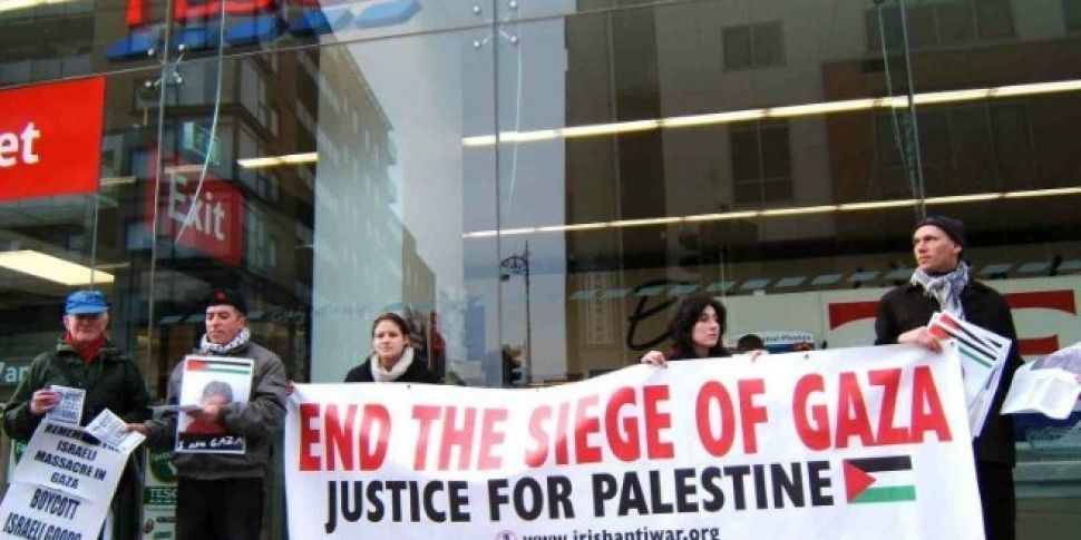 Galway town boycott Israeli go...