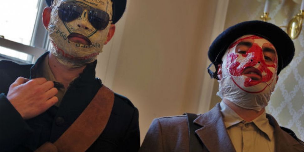 Rubberbandits on new 1916 docu...