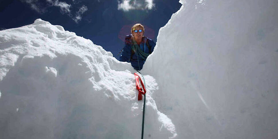 Surviving an icefall