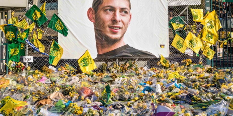 Emiliano Sala's father dies th...