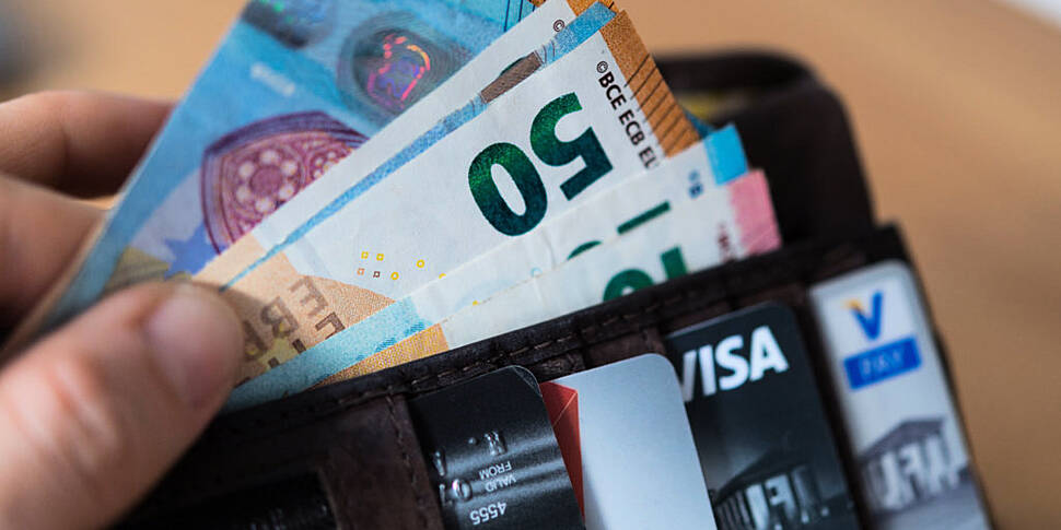 Average earnings near €39,000...