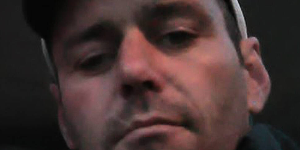 Man charged over murder of Pet...