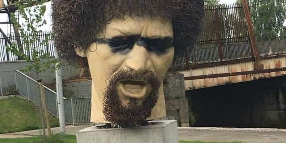 Luke Kelly statue vandalised m...