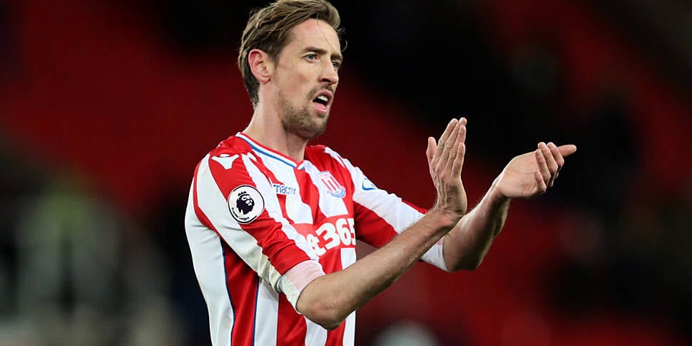 Peter Crouch retires from foot...